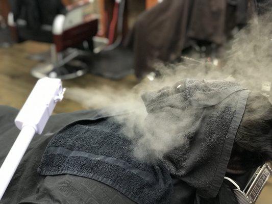 Hot towel shave / Old School meets New School