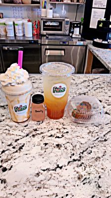 Banana Nut Muffin Shake, Beauty Shot, Orange Mango Tea, swirl roll