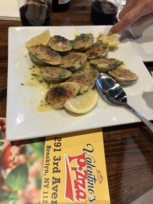 Tasty baked clams