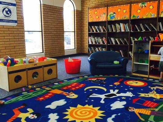 Children's room - lots of toys for littles