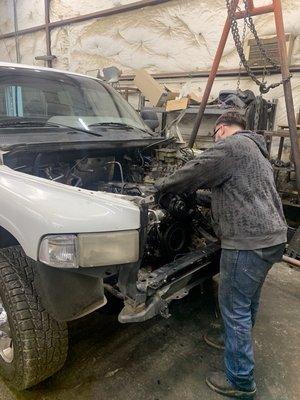 Servicing all diesel pick up needs from oil change to major engine overhaul.