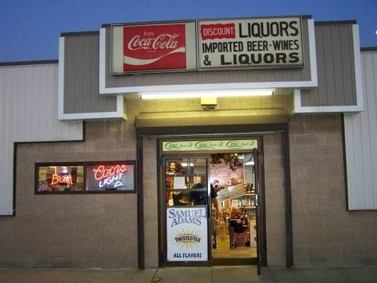 Hoover's Liquors