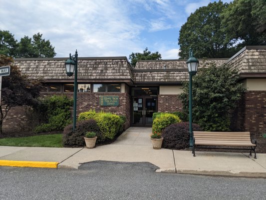 River Vale Free Public Library