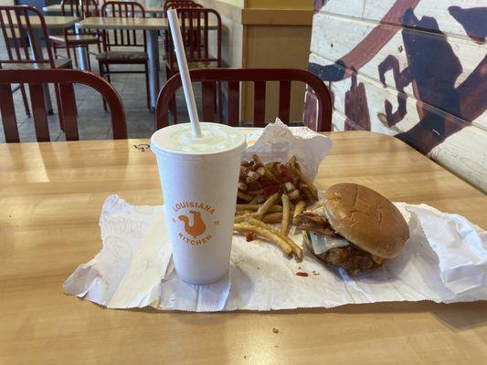 A small size lemonade & fries & Spicy Blackened Chicken Sandwich w/ Bacon & Cheese