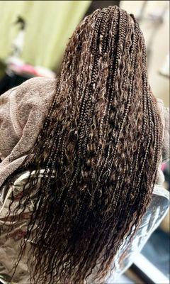 Boho medium waist knotless braids