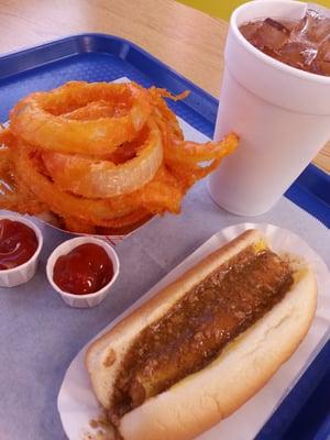 Onion rings, a dog, and tea.  Delicious!