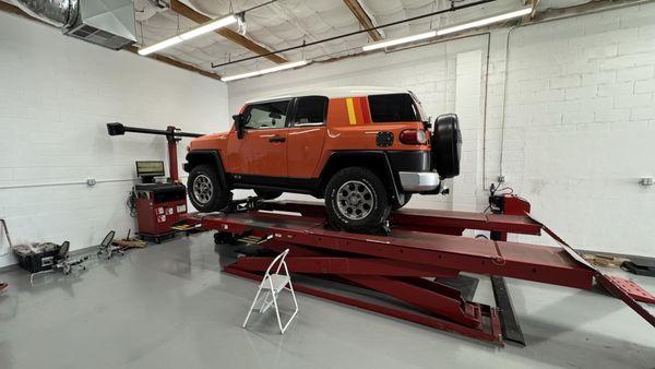 FJ cruiser lifted on Bilstein 5100 shocks