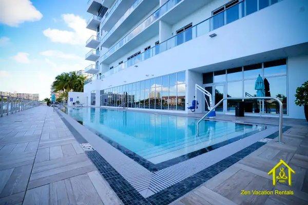 Hyde House Pool Deck