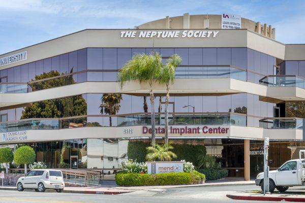 Front View - Neptune - Sherman Oaks, CA