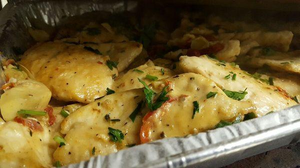 Tender Chicken, sun-dried tomatoes, artichokes in a white wine butter sauce