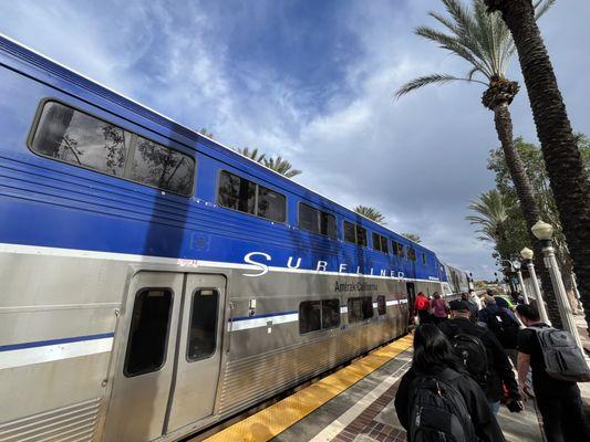 Arrival of Amtrak Surfliner