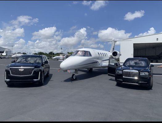 Redefine your luxury with Eagle Limousine Services LLC miami