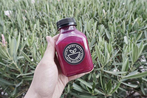 Relax with our refreshing wellness boost, Zen O'Clock. Pitaya, Pineapple, Mango, and Organic Ashwagandha