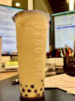 Dirty brown sugar jasmine milk tea looks& tastes like only milk. Barely any brown sugar. Not a hint of jasmine tea. Kinda disappointed.