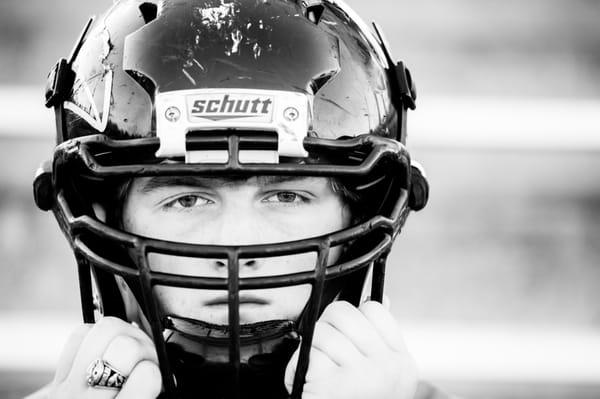 ©Spitting Image Photos 
 Spitting Image Photos | Salem Oregon | High School Senior Photographer
 #football #highschool #salem