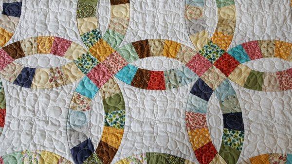 Custom Quilted Double Wedding Ring Quilt