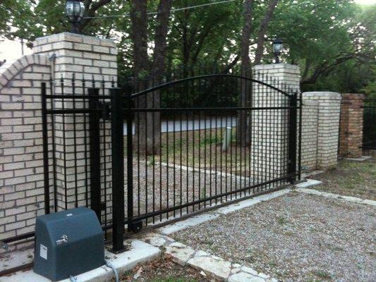 Custom Arched Slide Gate