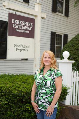 Berkshire Hathaway HomeServices NE Simsbury Office