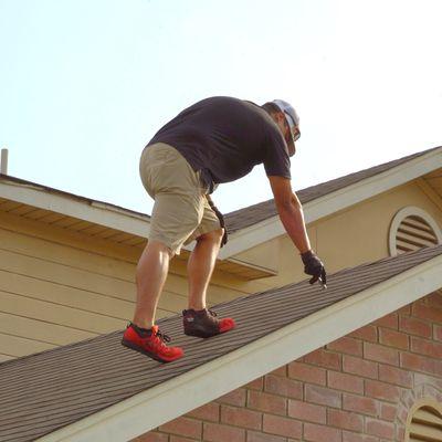 Residential Roofing Contractor - CollegeStationRoofing.com | (979) 459-2727