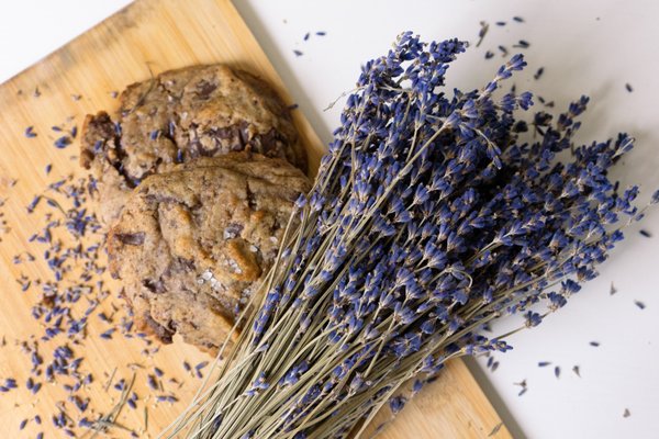 The Sienna -lavender chocolate chunk cookie