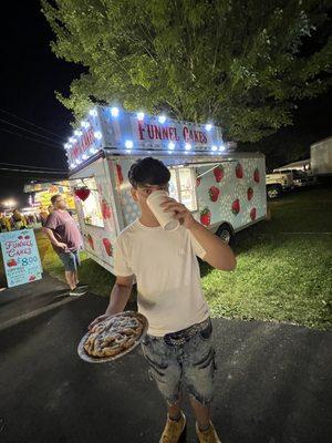 The best funnel cakes!