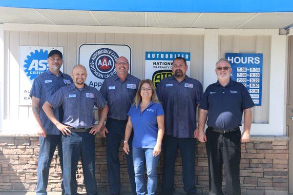 L-R    Ricky, Miguel, Rick, Michelle, Darrell, Robert