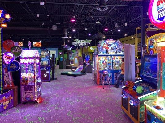 Arcade, mini golf in the back