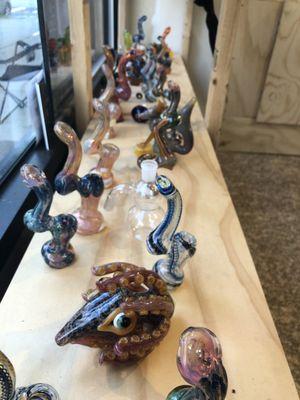 Pipes, bubblers and bongs