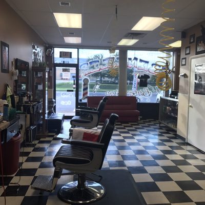 Ebenezer Barbershop between Wine and Spirits and Subway