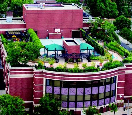 Schwab Rehabilitation Hospital rooftop garden