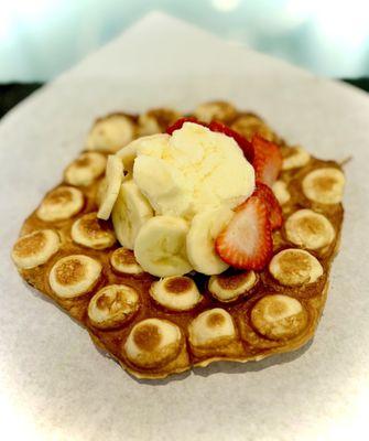 Original Waffle with vanilla ice cream and strawberries and bananas