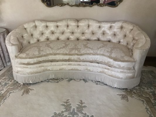 B & J Upholstery & Draperies