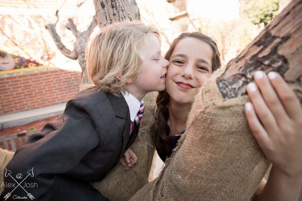 Cute Bat Mitzvah party at photo at Temple by Los Angeles photographer Alex Diaz and Josh Ponder