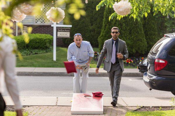 Outdoor games during the wedding :)