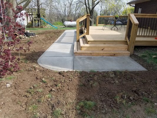 Crabtree Contracting / Curb Dawg
 Residential Sidewalk Around A Deck