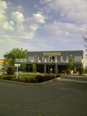 Blue skies and white fluffy clouds are free in beautiful New Mexico at the Step Back Inn.