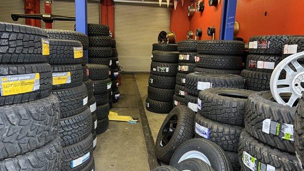 Diamond Springs Tires & Wheels