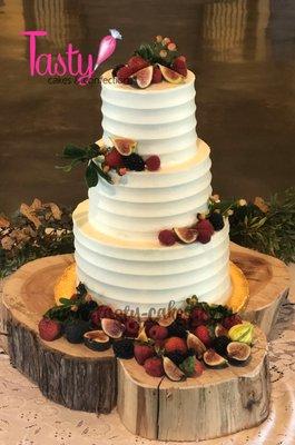 Buttercream w/fresh fruit