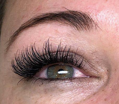 Classic fill eyelash extension using c curl