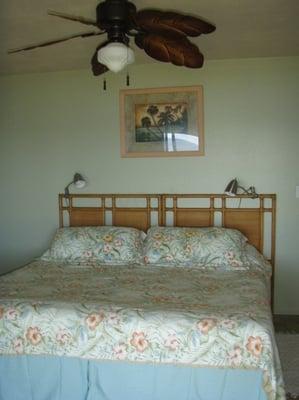 King size bed in the oceanfront master bedroom, Dolphin Bay Home, Big Island Hawaii