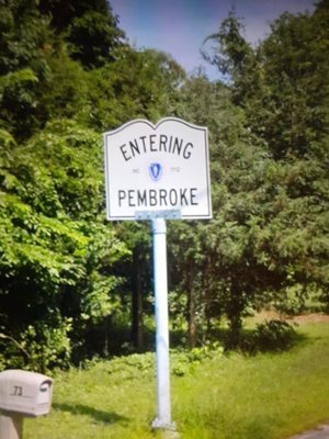 Entering Pembroke sign. Route 14 from Hanson.