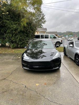 Mirror glazed Tesla model 3