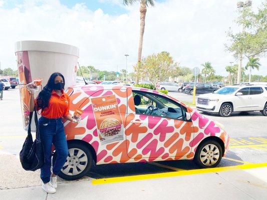 Our BAs distributing samples of Post Dunkin' Caramel Macchiato Cereal to Winn-Dixie shoppers #encorenationwide