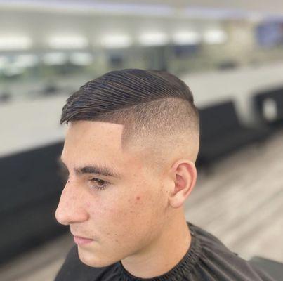 SKIN FADE