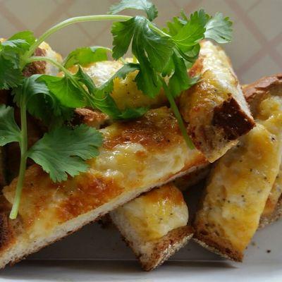 Cheesy bread sticks