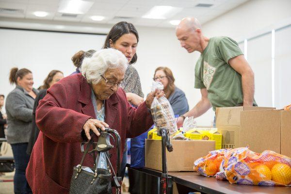 El Pasoans Fighting Hunger Food Bank