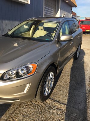 16 Volvo XC60