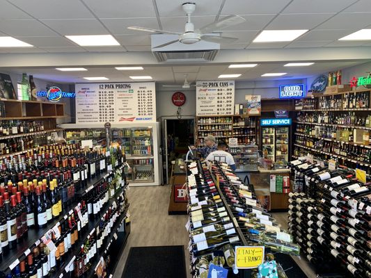 Vic's Liquor Store