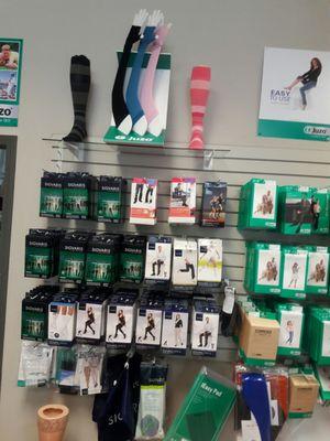 Large selection of medical compression  stocking, armsleeves from leading manufacturers