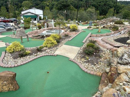 Overview of the putt-putt course